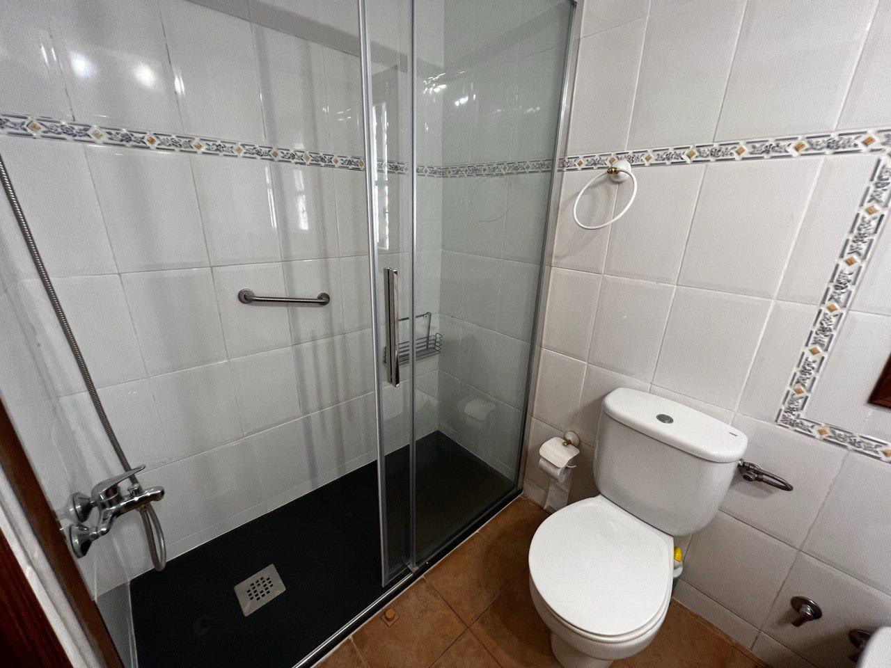 Chalet con 1000 metros de terreno en la zona  Sol y Luz de San Vicente del Raspeig, Alicante