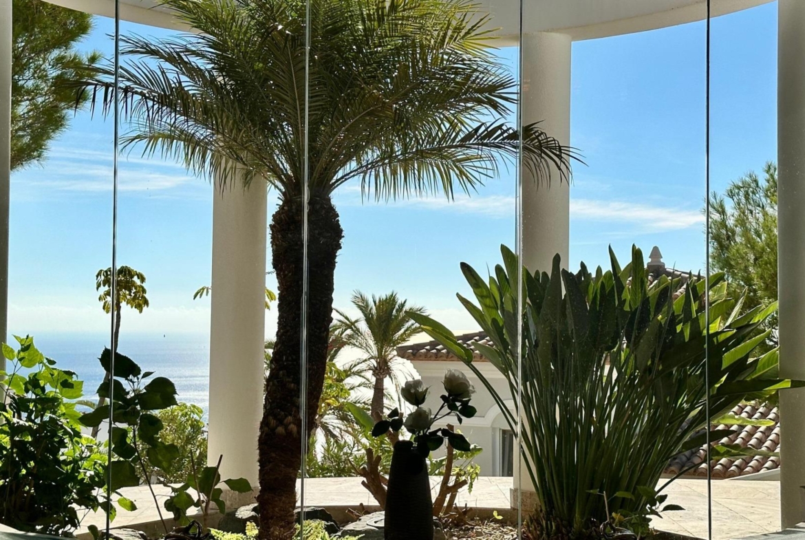 Elegant Villa with Sea Views and Altea la Vella 🌊✨