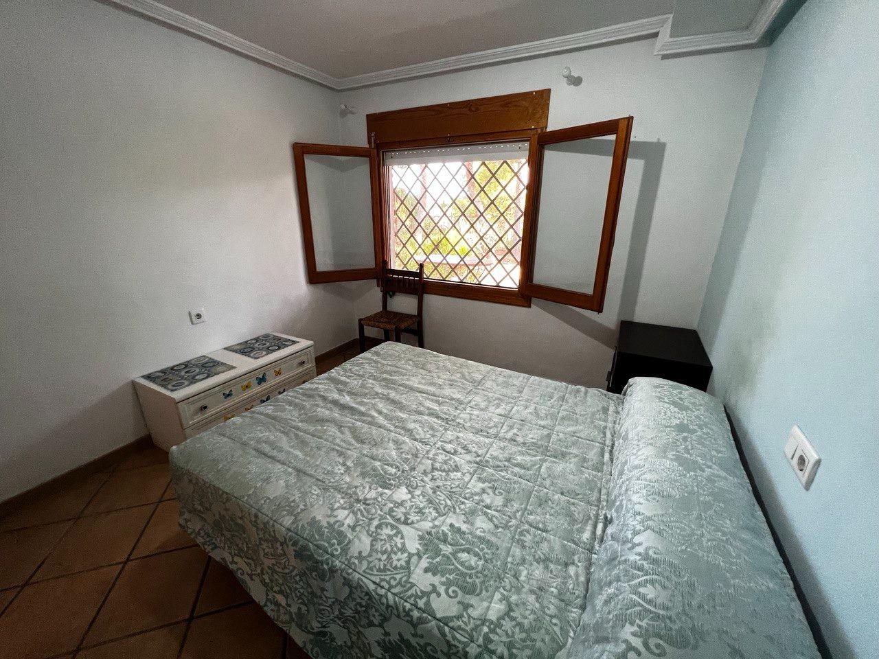 Chalet con 1000 metros de terreno en la zona  Sol y Luz de San Vicente del Raspeig, Alicante