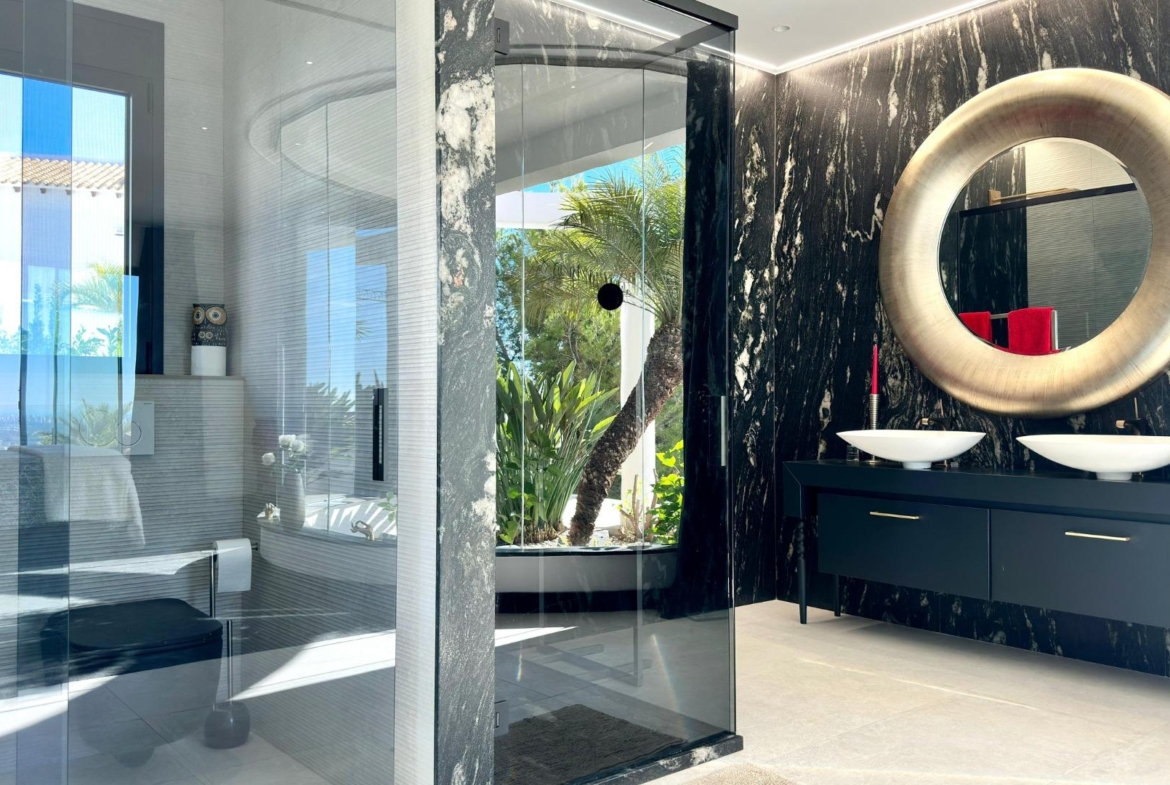 Elegant Villa with Sea Views and Altea la Vella 🌊✨