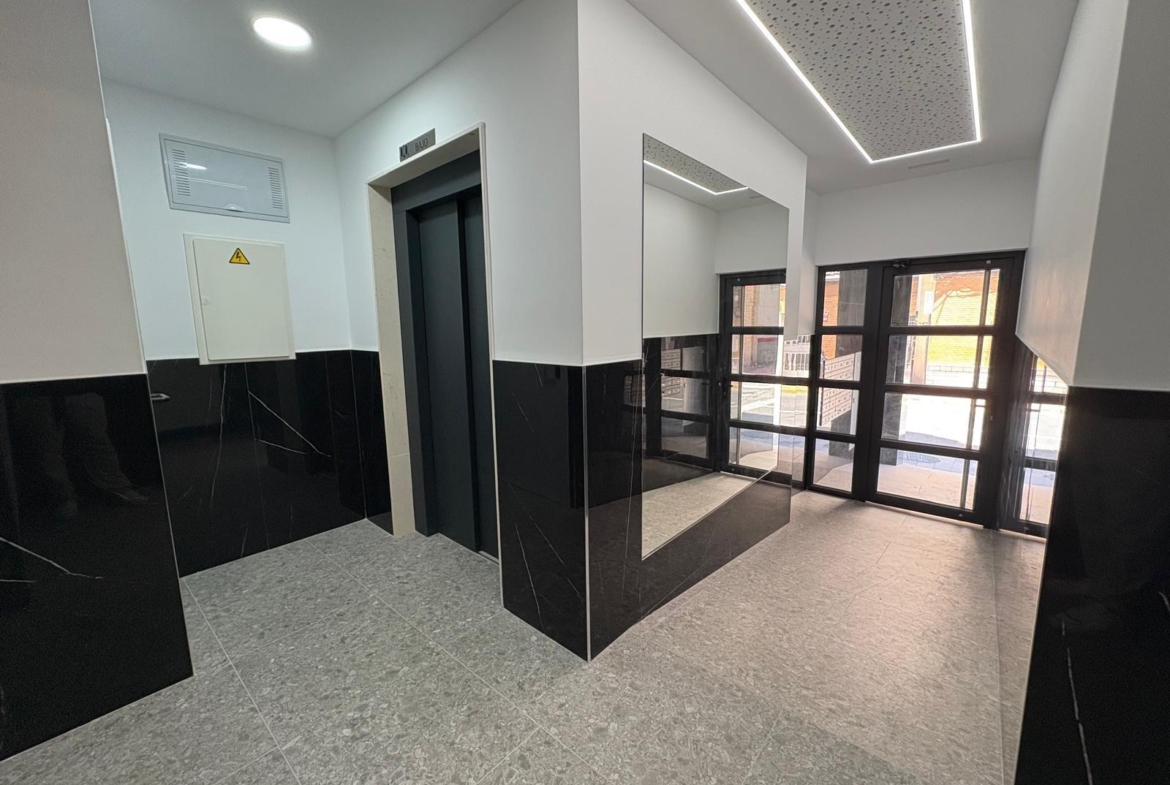 Exclusive Apartment in the Heart of Torrevieja 🌊🏖️ 2 Bedrooms 1 Bathroom BBQ Solarium with Sea Views