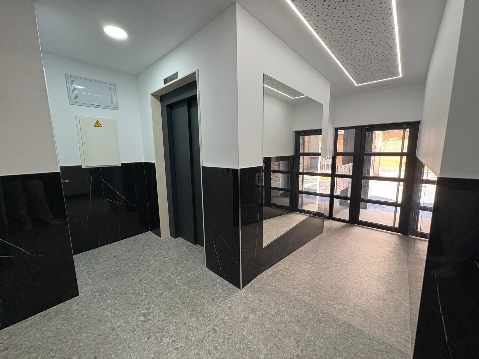 14-32-3 Exclusive Apartment in the Heart of Torrevieja 🌊🏖️ 2 Bedrooms 1 Bathroom BBQ Solarium with Sea Views