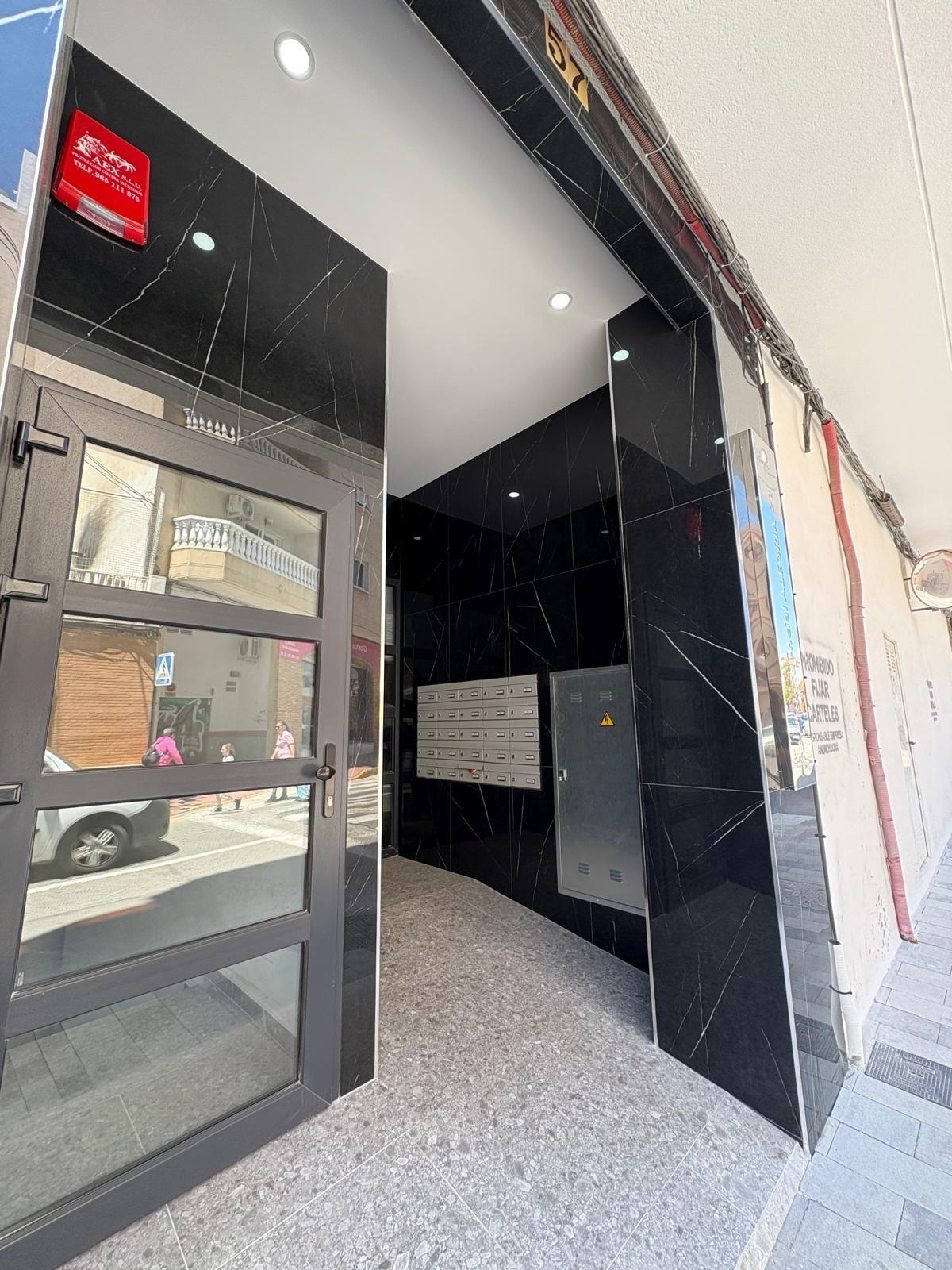 14-33-3 Exclusive Apartment in the Heart of Torrevieja 🌊🏖️ 2 Bedrooms 1 Bathroom BBQ Solarium with Sea Views