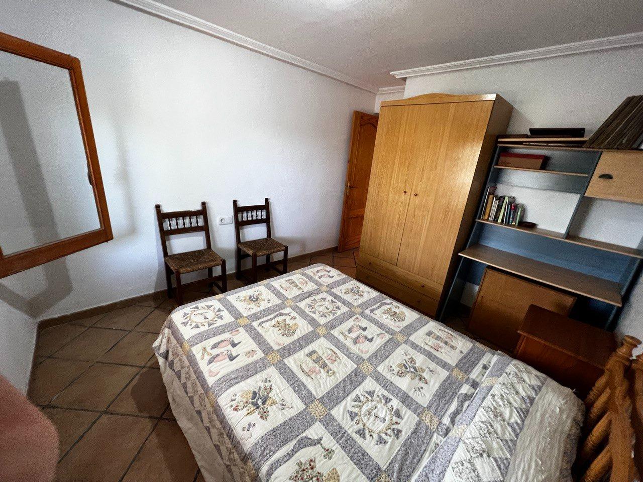Chalet con 1000 metros de terreno en la zona  Sol y Luz de San Vicente del Raspeig, Alicante