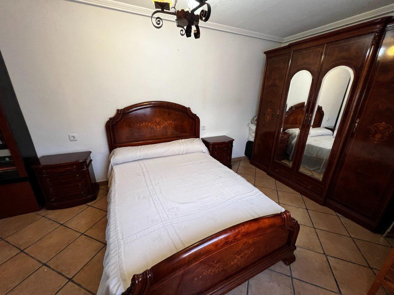 Chalet con 1000 metros de terreno en la zona  Sol y Luz de San Vicente del Raspeig, Alicante