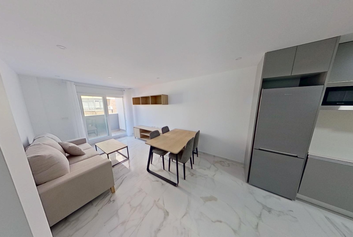 Exclusive Apartment in the Heart of Torrevieja 🌊🏖️ 2 Bedrooms 1 Bathroom BBQ Solarium with Sea Views