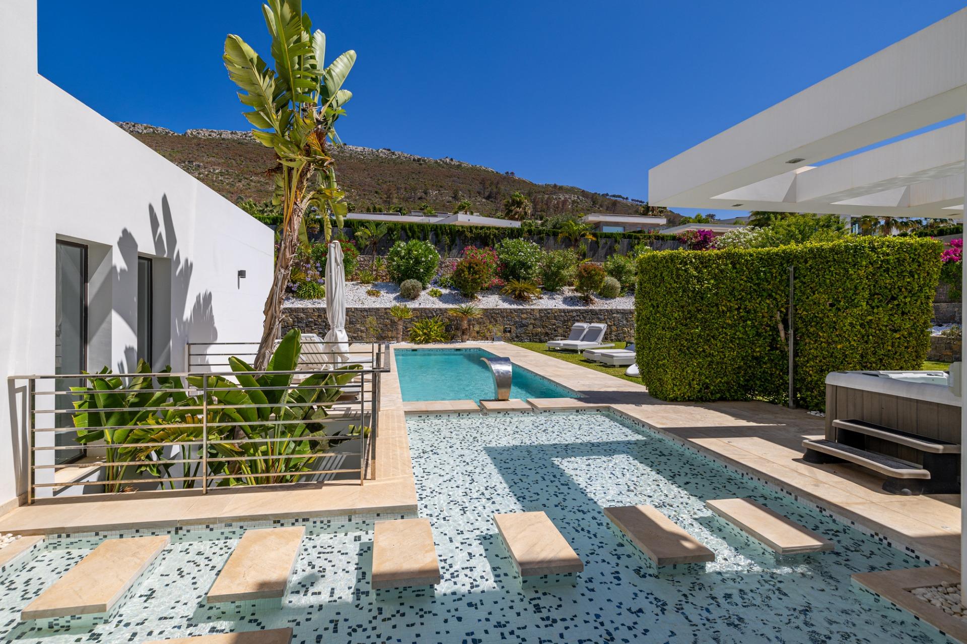 Luxe villa in Les Cansalades, Jávea