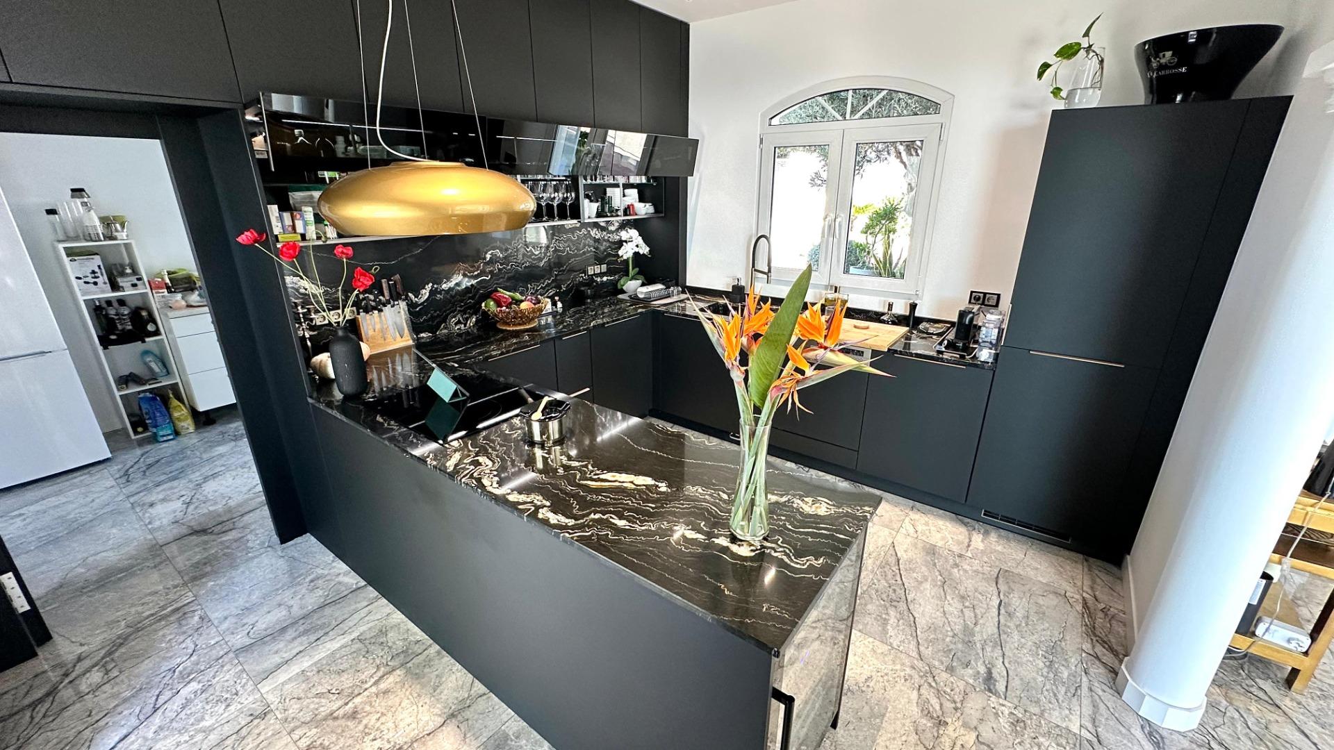 Elegant Villa with Sea Views and Altea la Vella 🌊✨