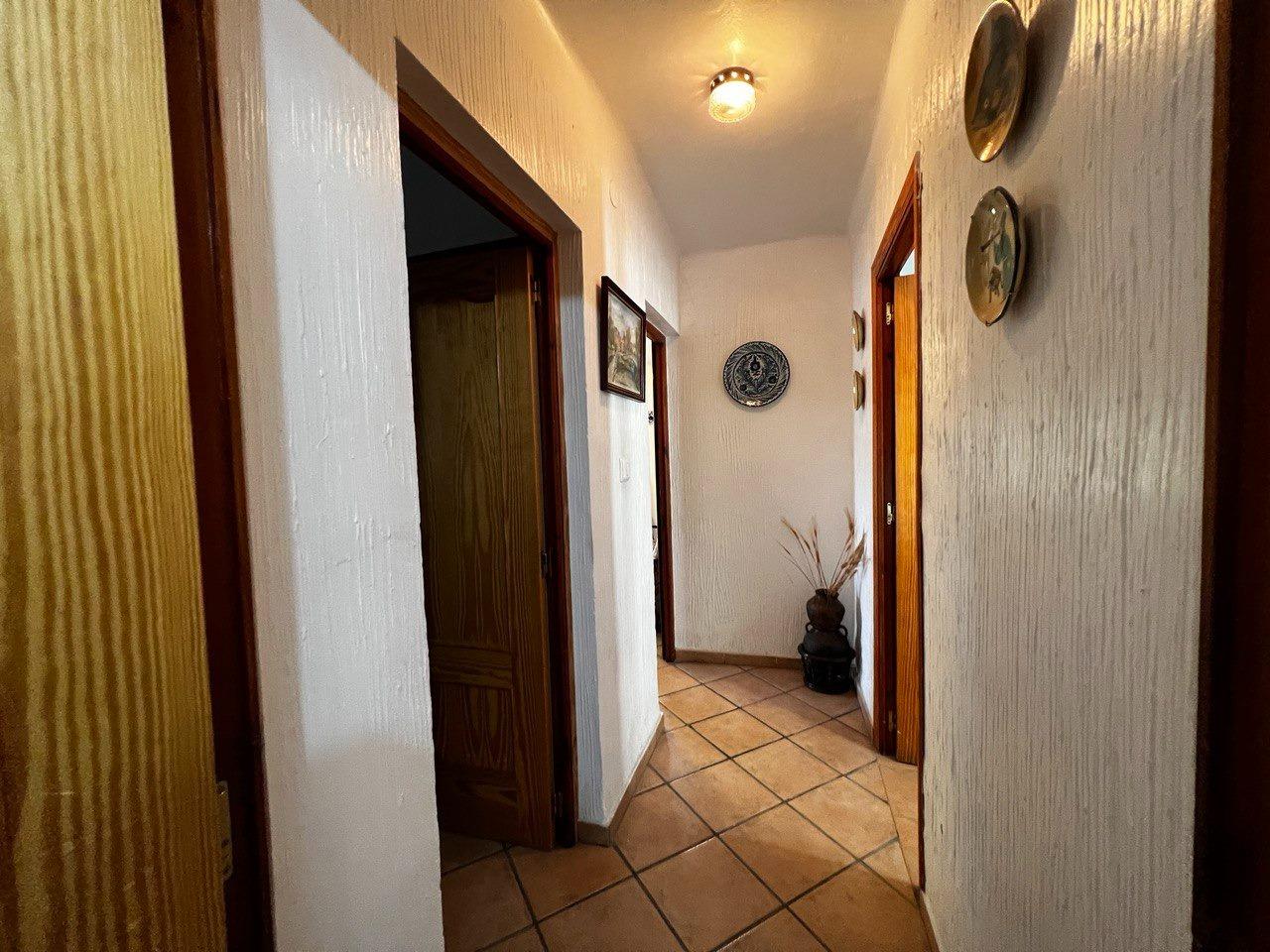 Chalet con 1000 metros de terreno en la zona  Sol y Luz de San Vicente del Raspeig, Alicante