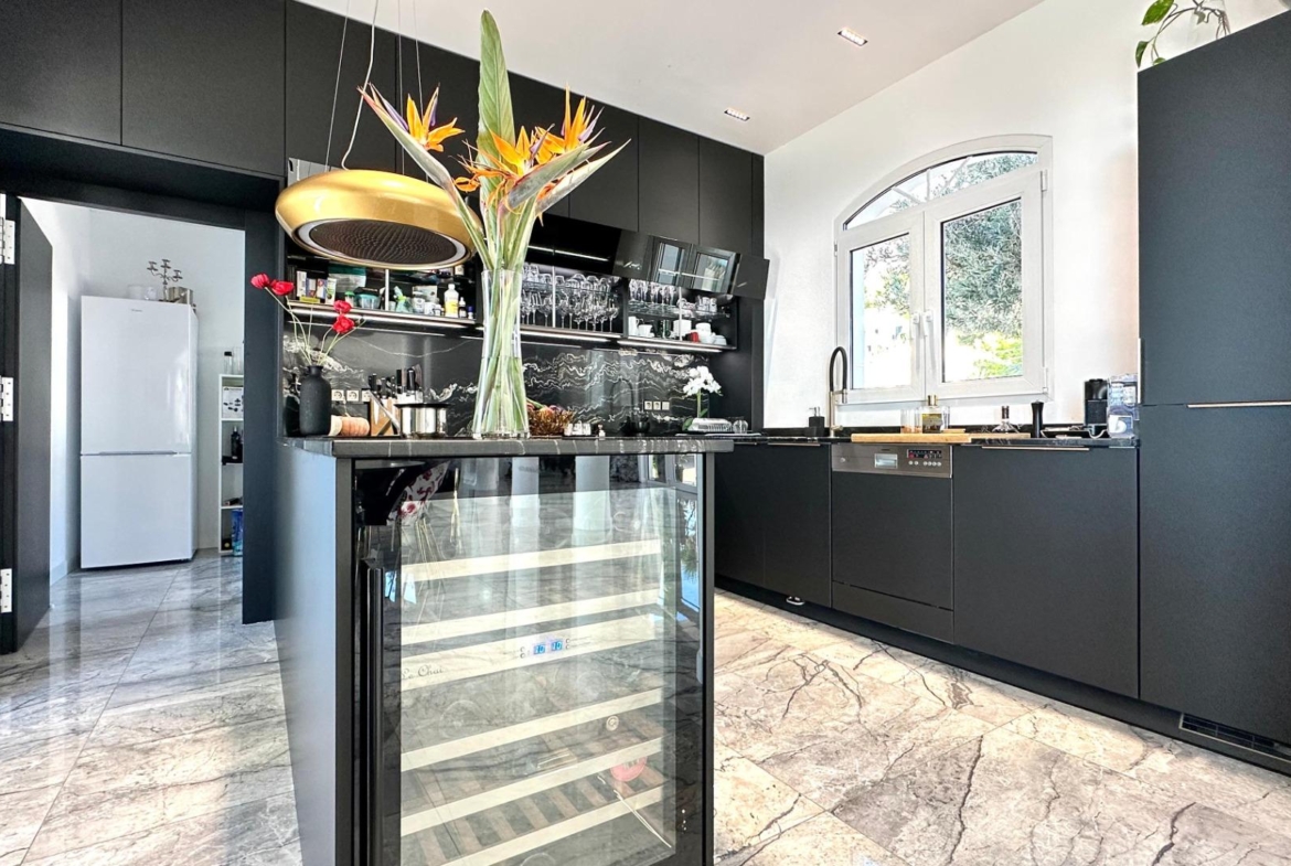 Elegant Villa with Sea Views and Altea la Vella 🌊✨