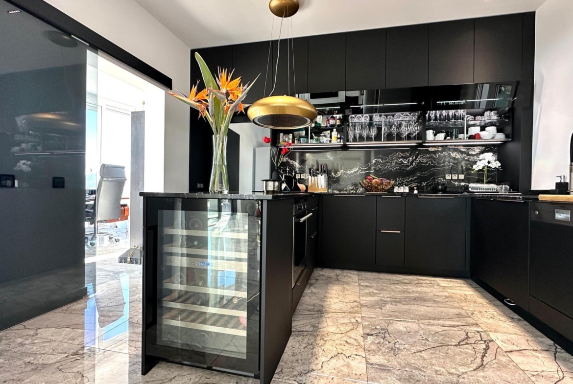 Elegant Villa with Sea Views and Altea la Vella 🌊✨
