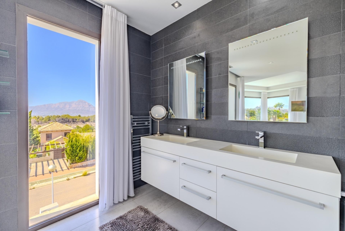 Luxe villa in Les Cansalades, Jávea