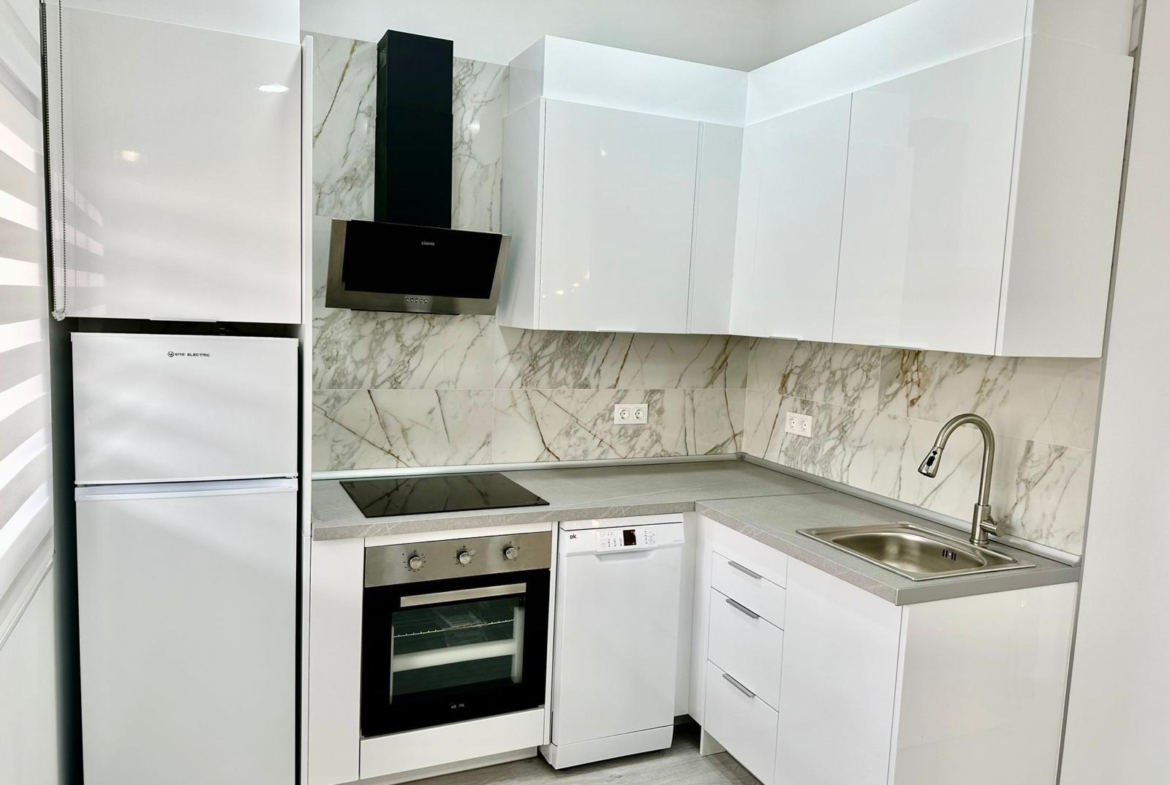 Exclusive renovated upper floor bungalow with 2 bedrooms, 1 bathroom