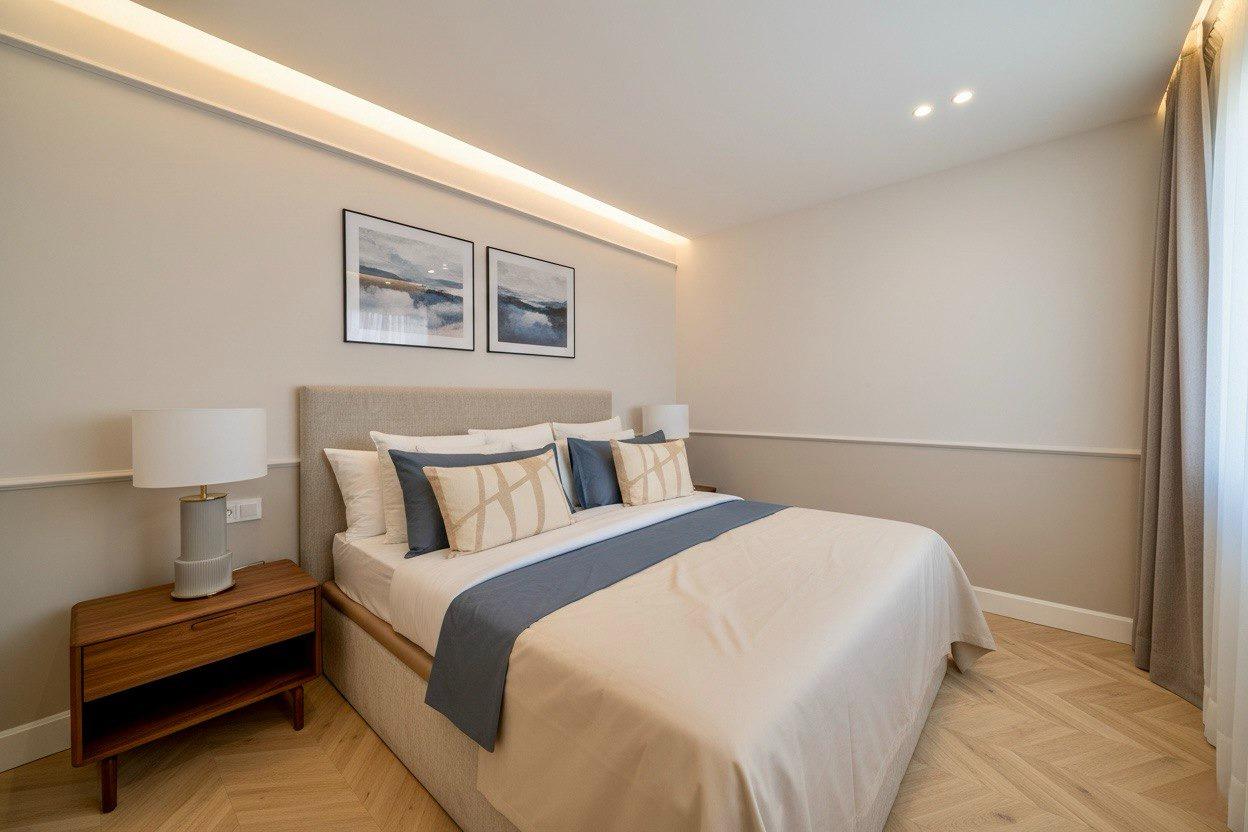 14-6-7 LUXE APPARTEMENT IN CHUECA: SAUNA, LOUNGE BAR, 5 BEDROMEN