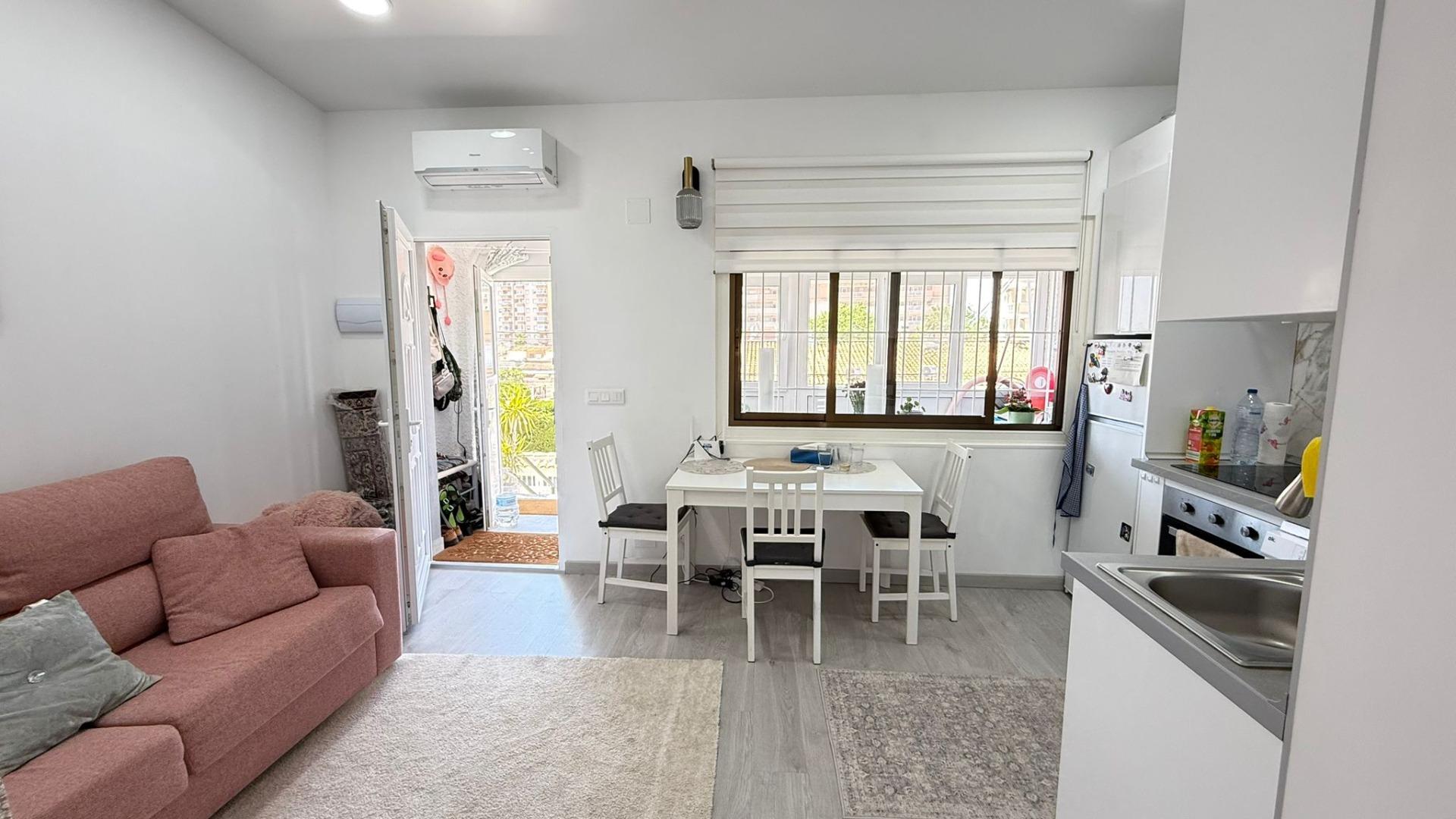 14-6-8 Exclusive renovated upper floor bungalow with 2 bedrooms, 1 bathroom