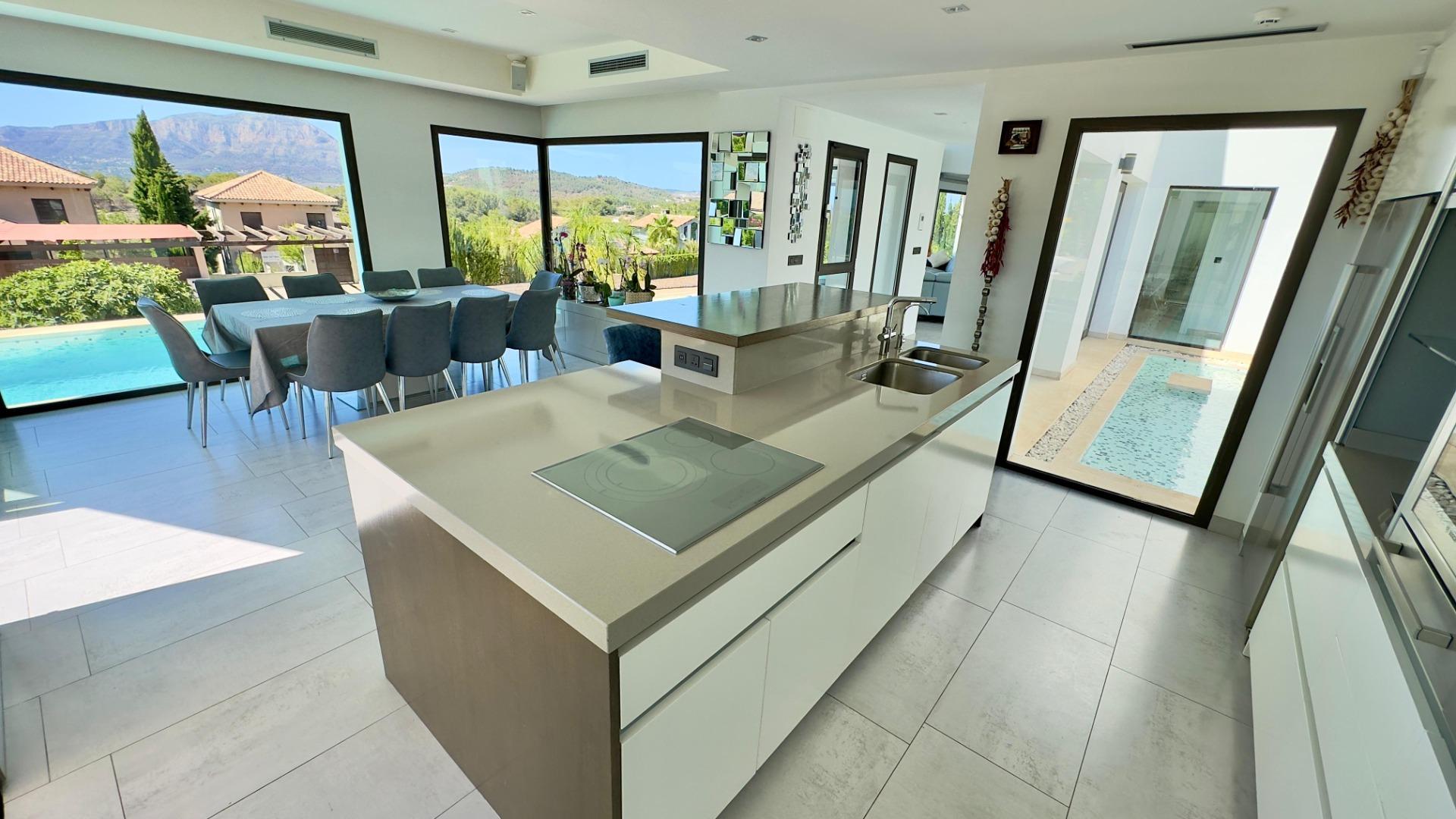 Luxe villa in Les Cansalades, Jávea