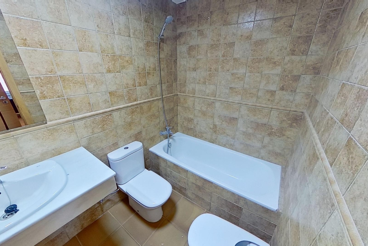 Mooi appartement met groot terras, 2 slaapkamers, 2 badkamers op 500m van Archena spa en uitzicht op de bergen