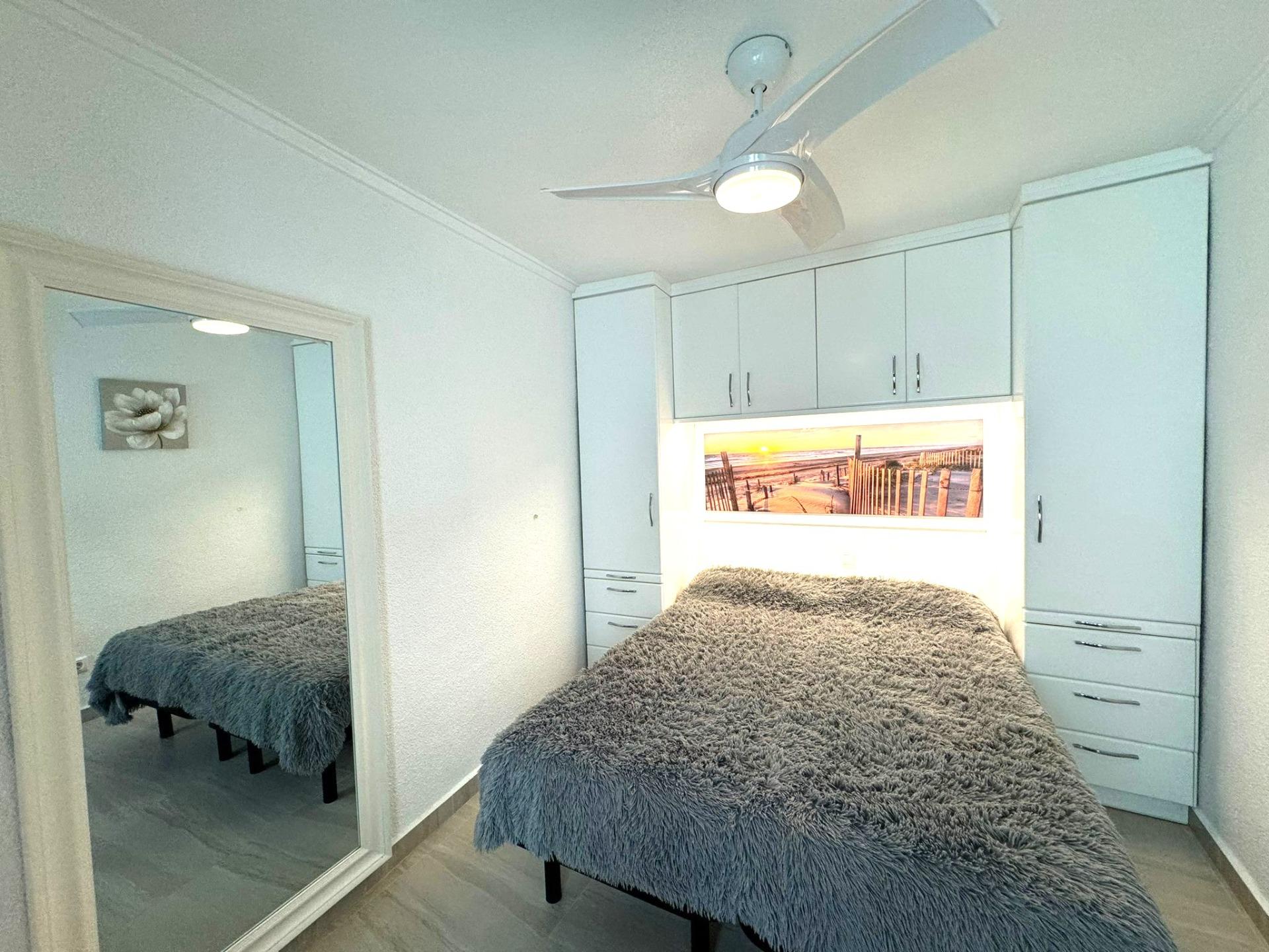 Frontline Penthouse! Renovated in La Torre de la Horadada: Your Ideal Refuge Just Meters from the Se