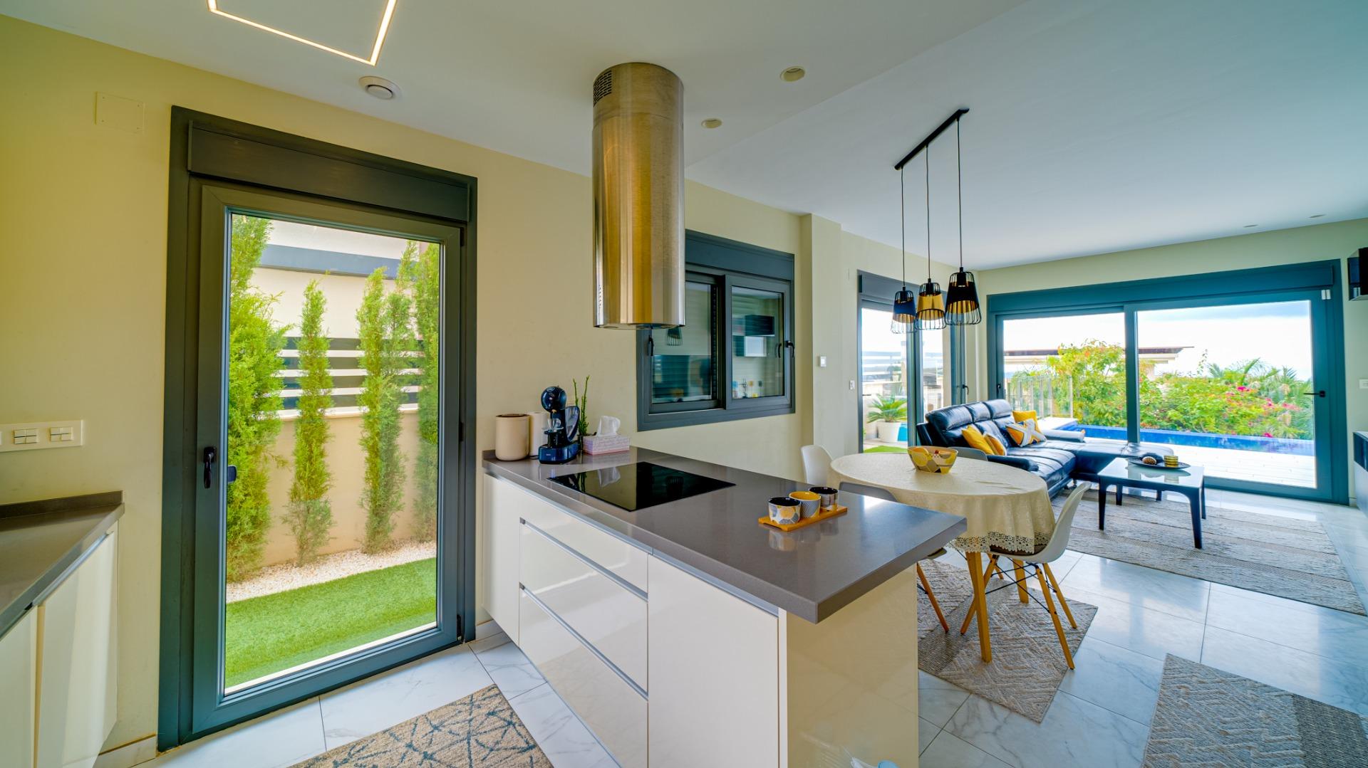 16-20-2 Modern Villa with sea views from all rooms in Balcón de Finestrat