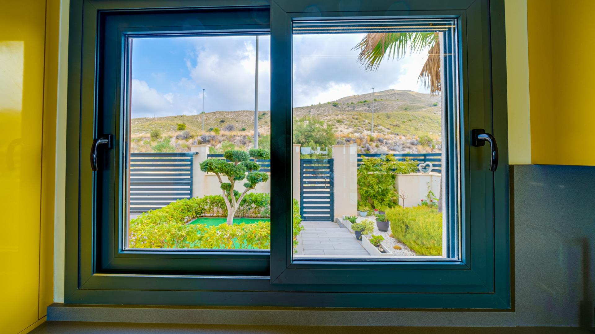 16-21-2 Modern Villa with sea views from all rooms in Balcón de Finestrat