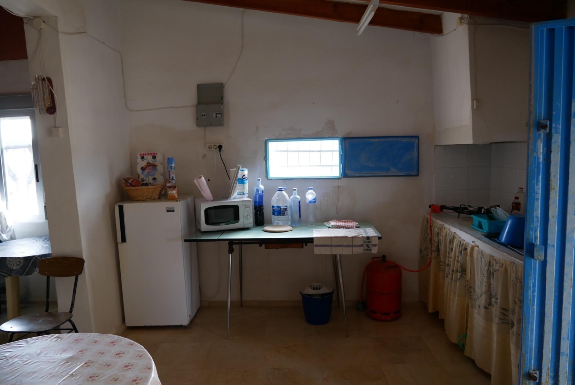 CASA CON TERRENO EN ZONA EL SALADO, ABANILLA