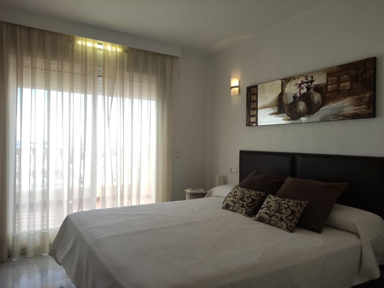 16-25-1 Ático duplex con vistas al mar en Torrevieja.