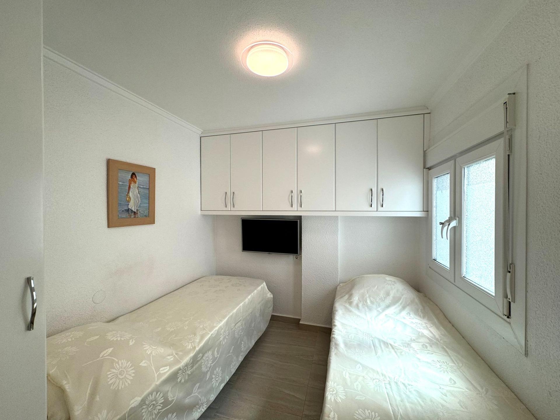 Frontline Penthouse! Renovated in La Torre de la Horadada: Your Ideal Refuge Just Meters from the Se