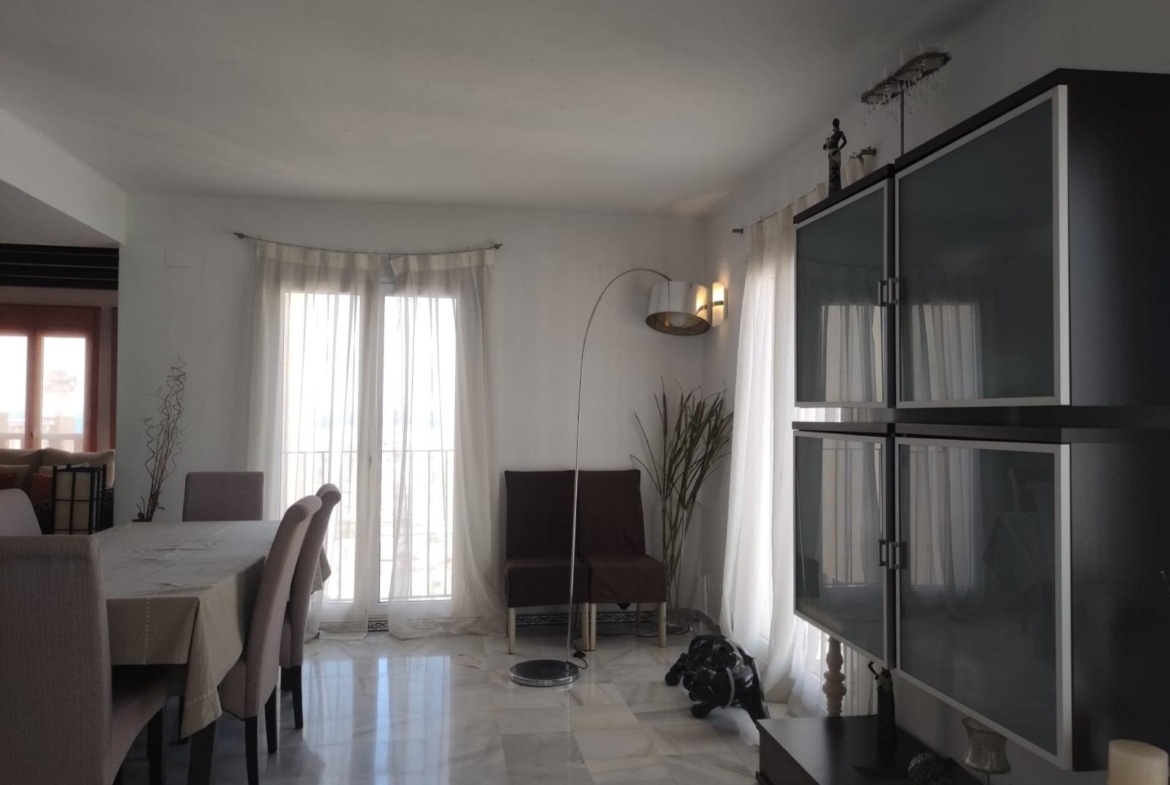 Ático duplex con vistas al mar en Torrevieja.