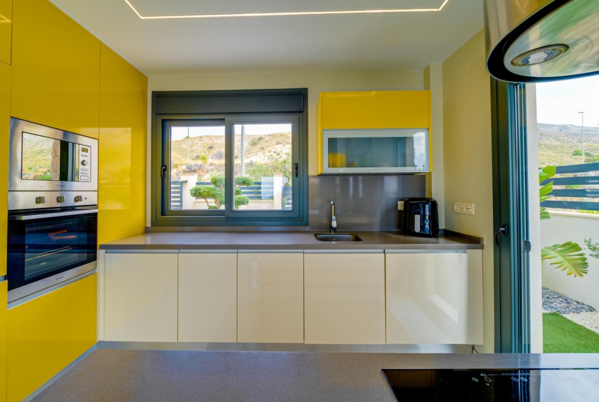 Modern Villa with sea views from all rooms in Balcón de Finestrat