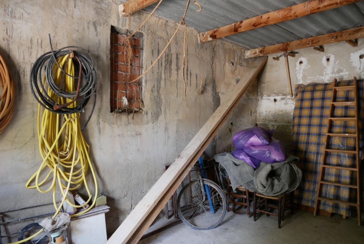 CASA CON TERRENO EN ZONA EL SALADO, ABANILLA