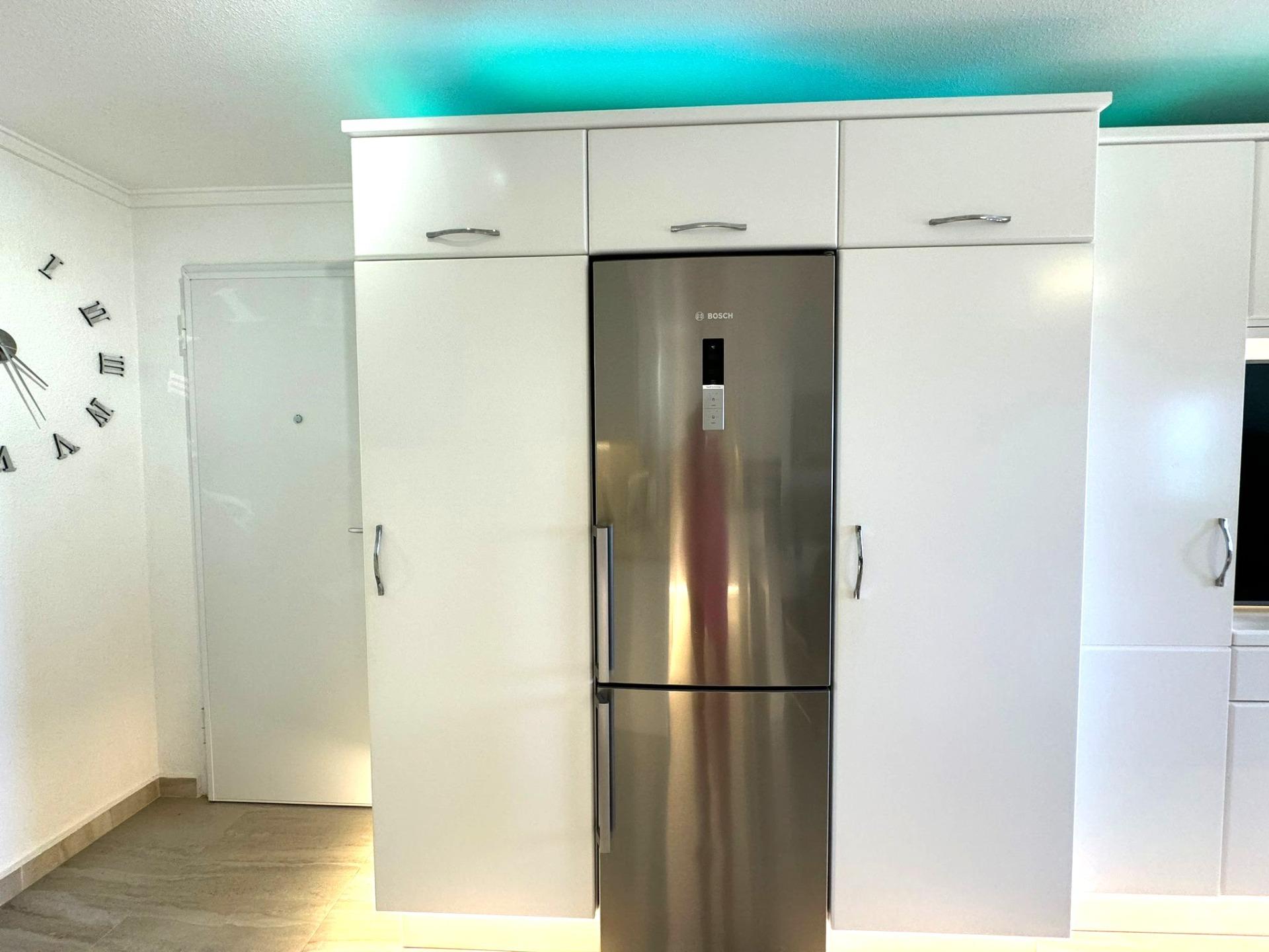 Frontline Penthouse! Renovated in La Torre de la Horadada: Your Ideal Refuge Just Meters from the Se