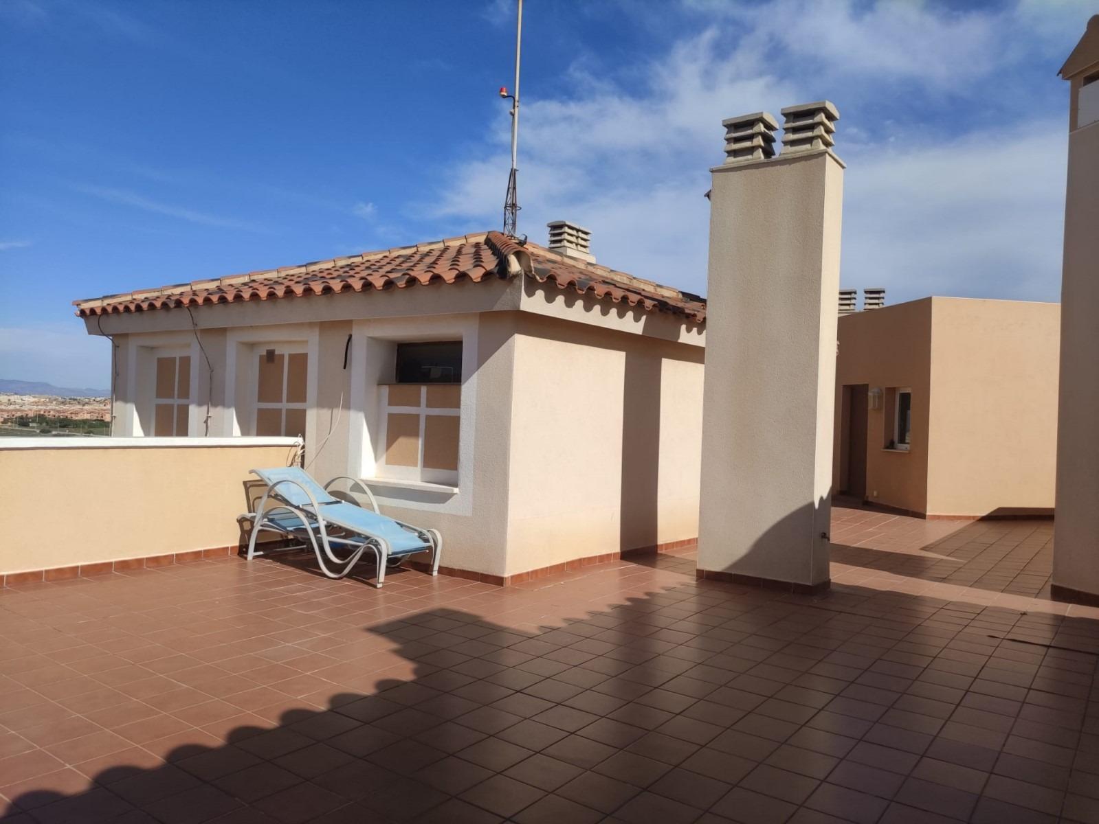16-44-1 Ático duplex con vistas al mar en Torrevieja.