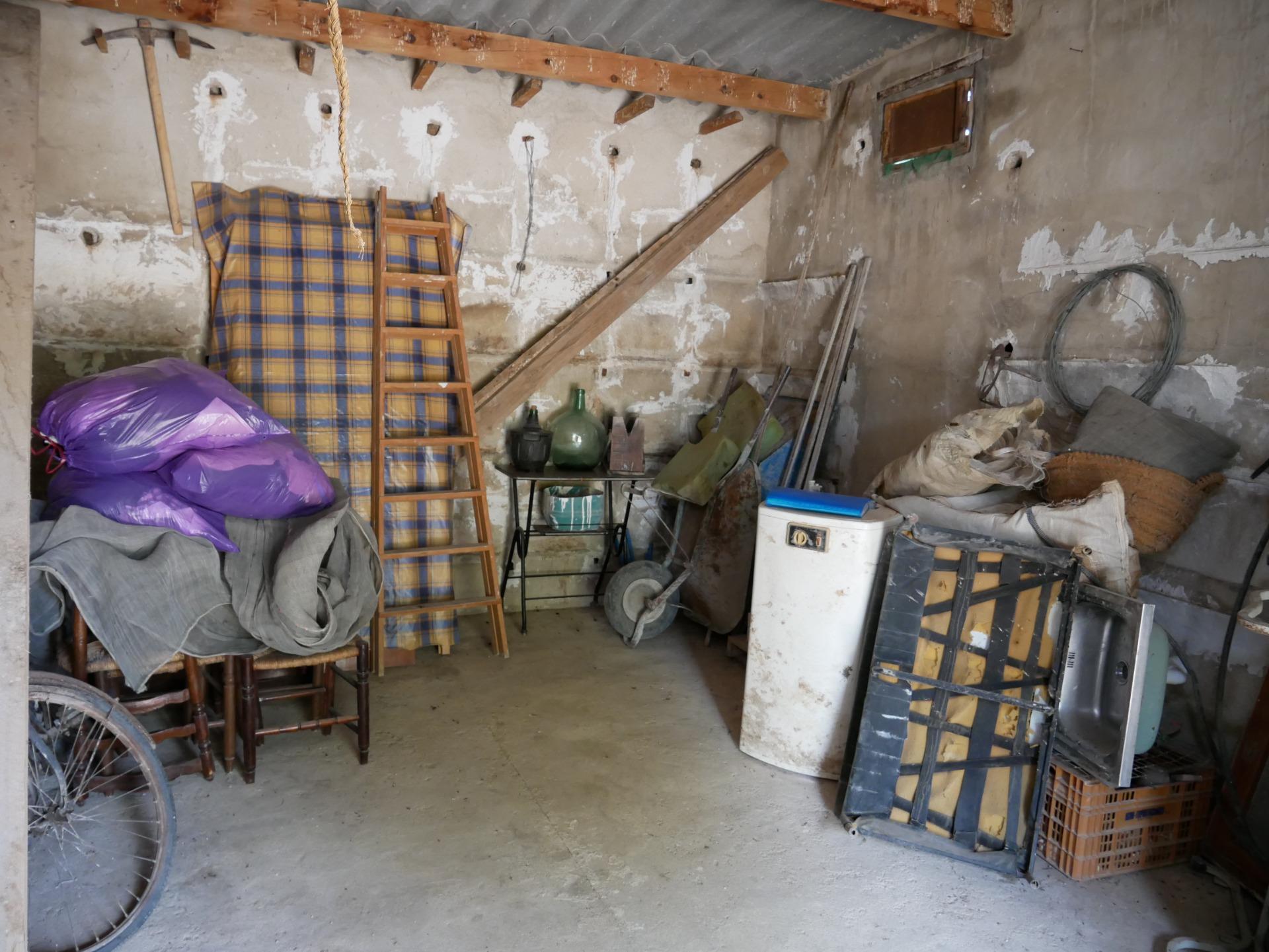 16-44 CASA CON TERRENO EN ZONA EL SALADO, ABANILLA