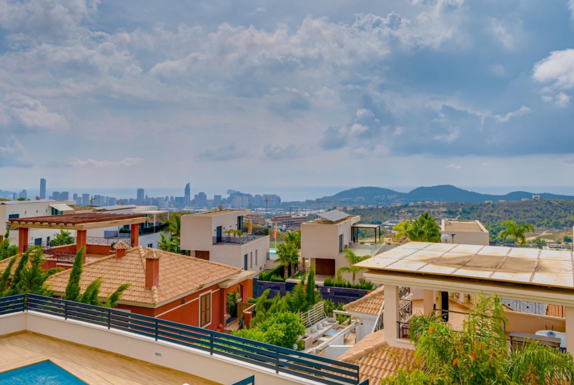 Modern Villa with sea views from all rooms in Balcón de Finestrat