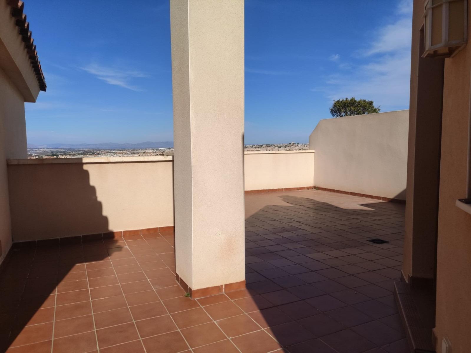16-46 Ático duplex con vistas al mar en Torrevieja.