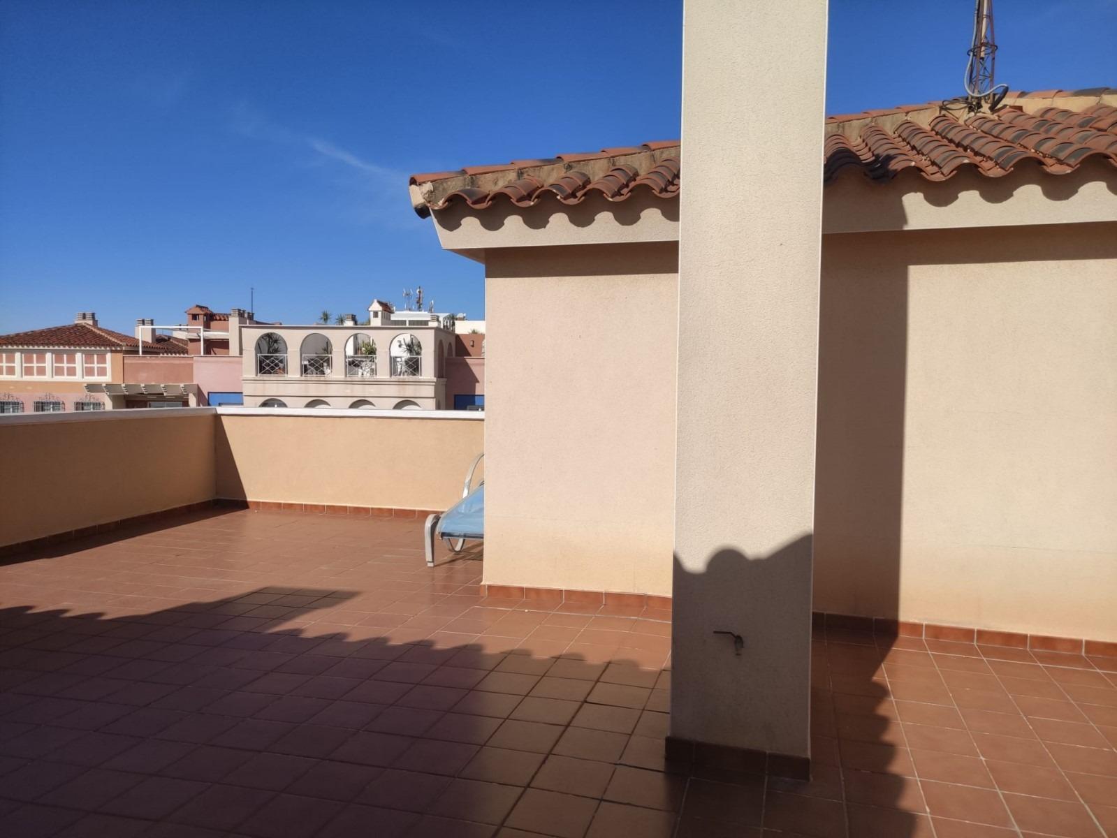 16-48 Ático duplex con vistas al mar en Torrevieja.
