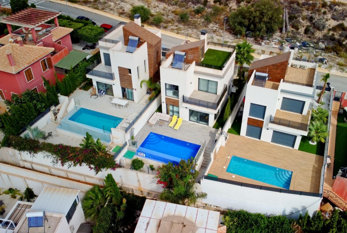 Modern Villa with sea views from all rooms in Balcón de Finestrat