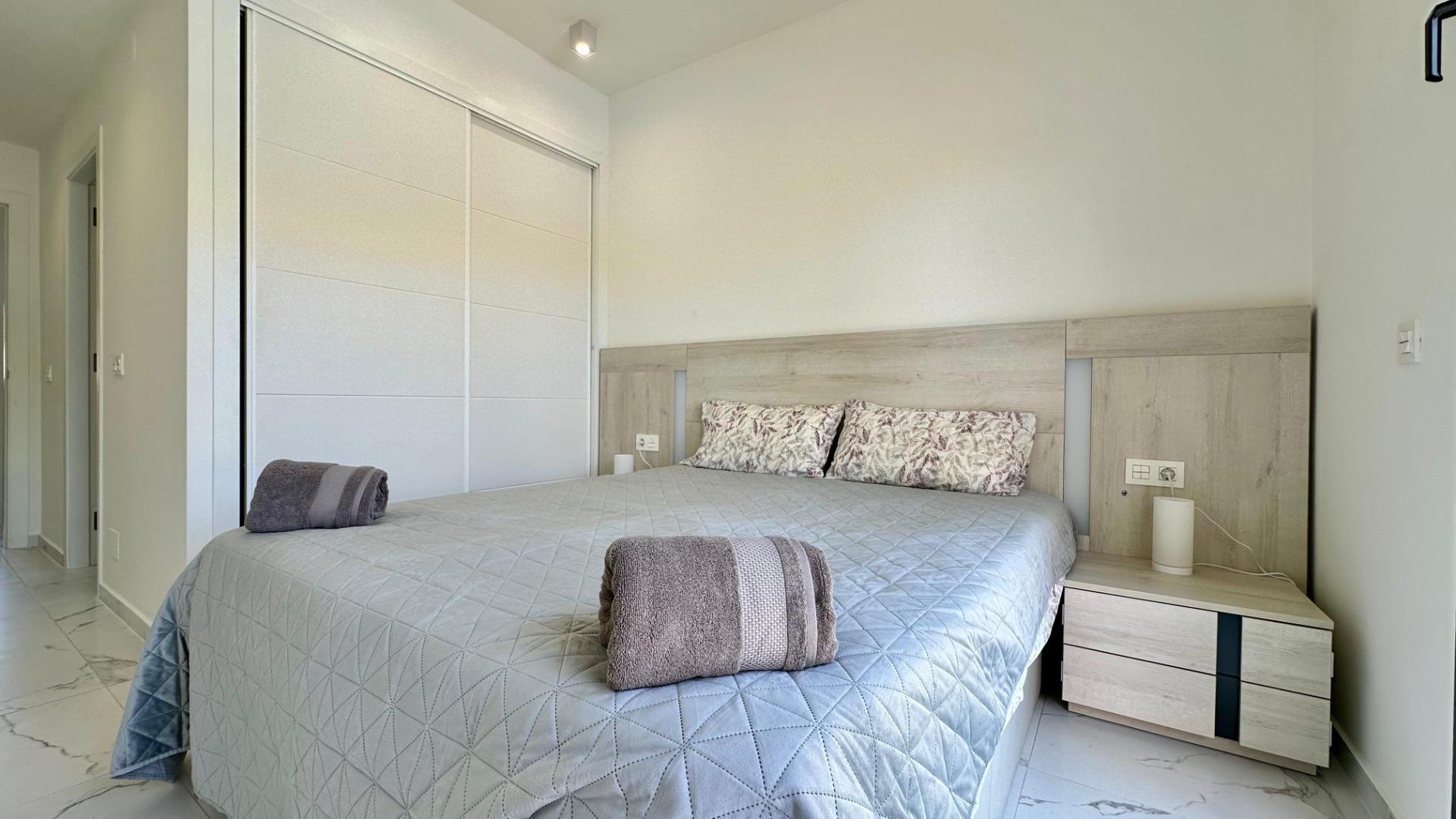Penthouse met solarium en jacuzzi in de Alegria Village urbanisatie