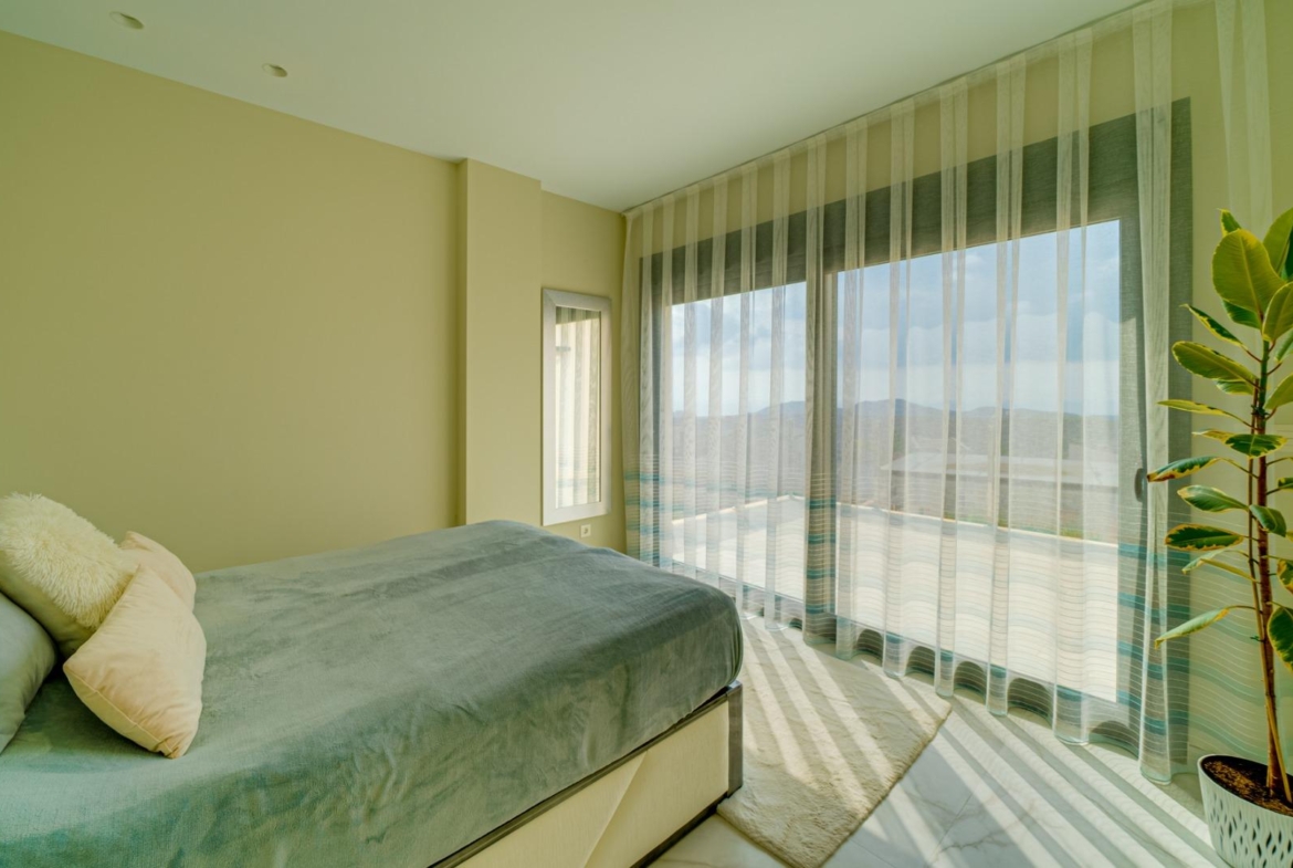 Modern Villa with sea views from all rooms in Balcón de Finestrat