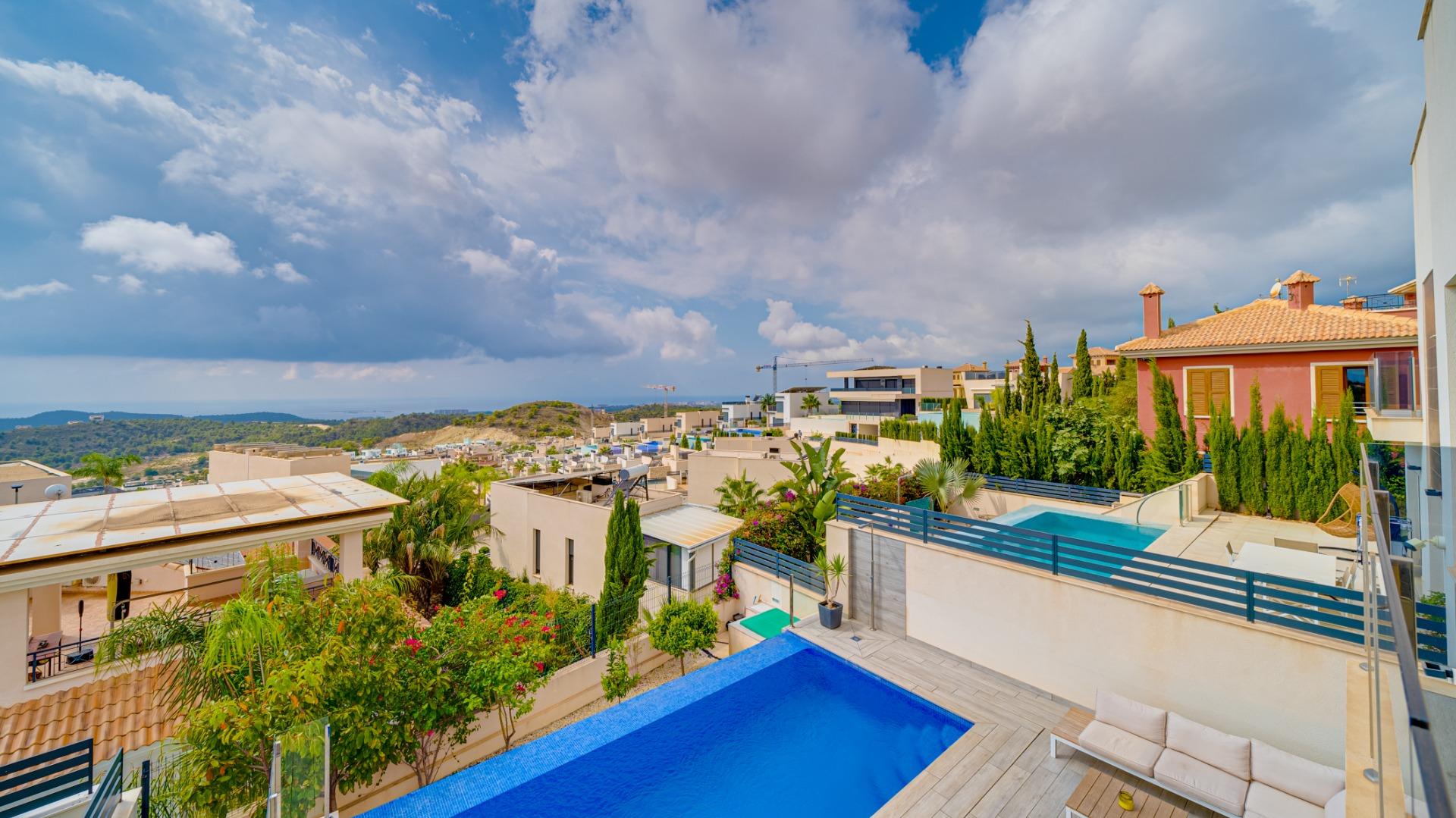16-57-1 Modern Villa with sea views from all rooms in Balcón de Finestrat