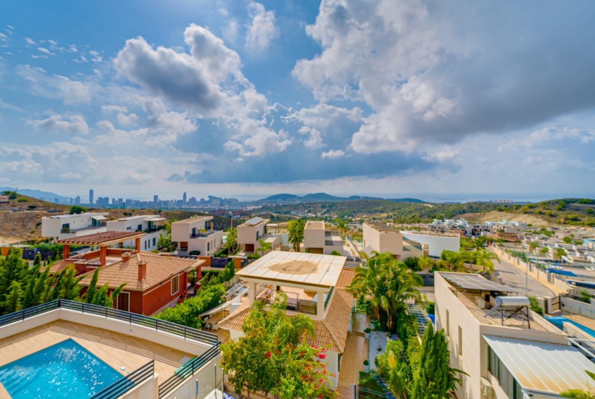 Modern Villa with sea views from all rooms in Balcón de Finestrat