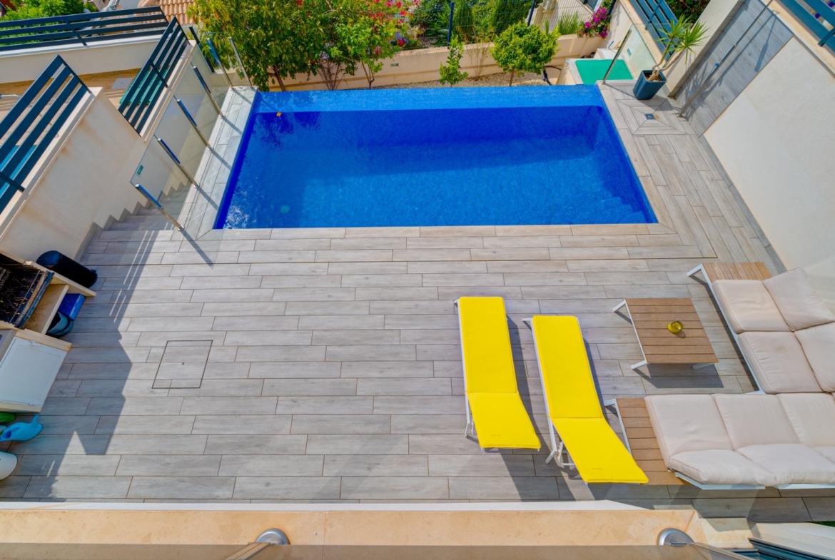 Modern Villa with sea views from all rooms in Balcón de Finestrat