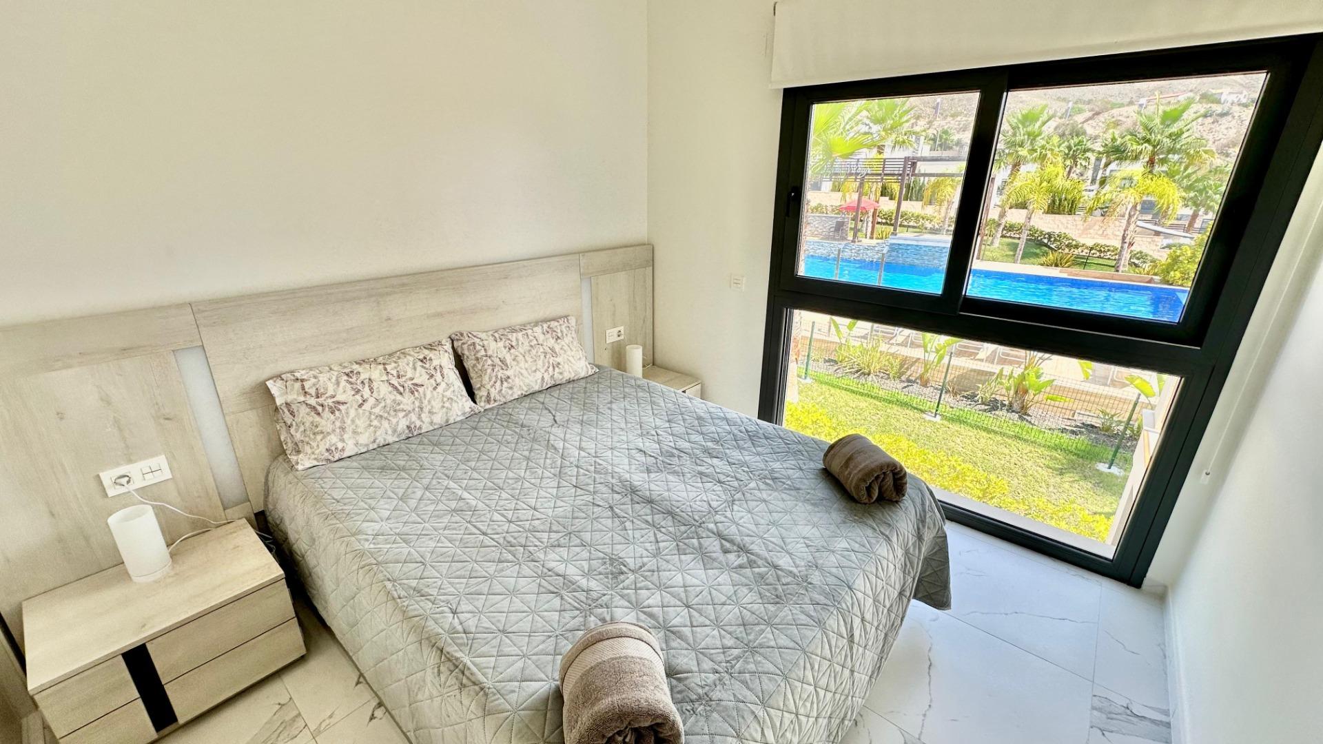 Penthouse met solarium en jacuzzi in de Alegria Village urbanisatie