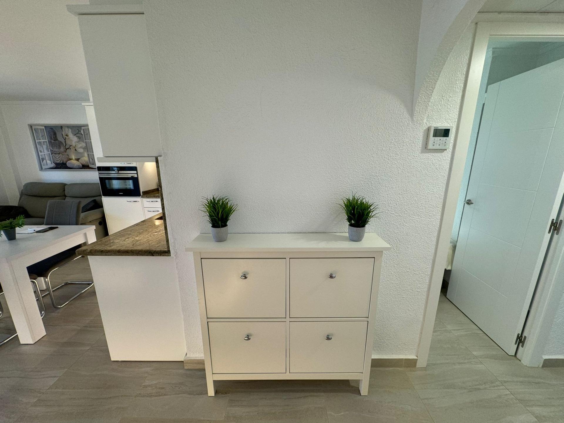 Frontline Penthouse! Renovated in La Torre de la Horadada: Your Ideal Refuge Just Meters from the Se