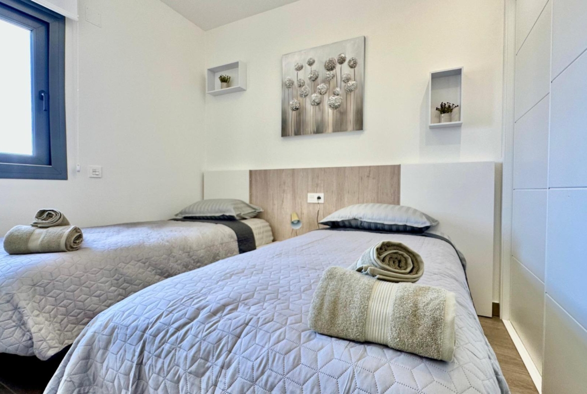 Penthouse met solarium en jacuzzi in de Alegria Village urbanisatie