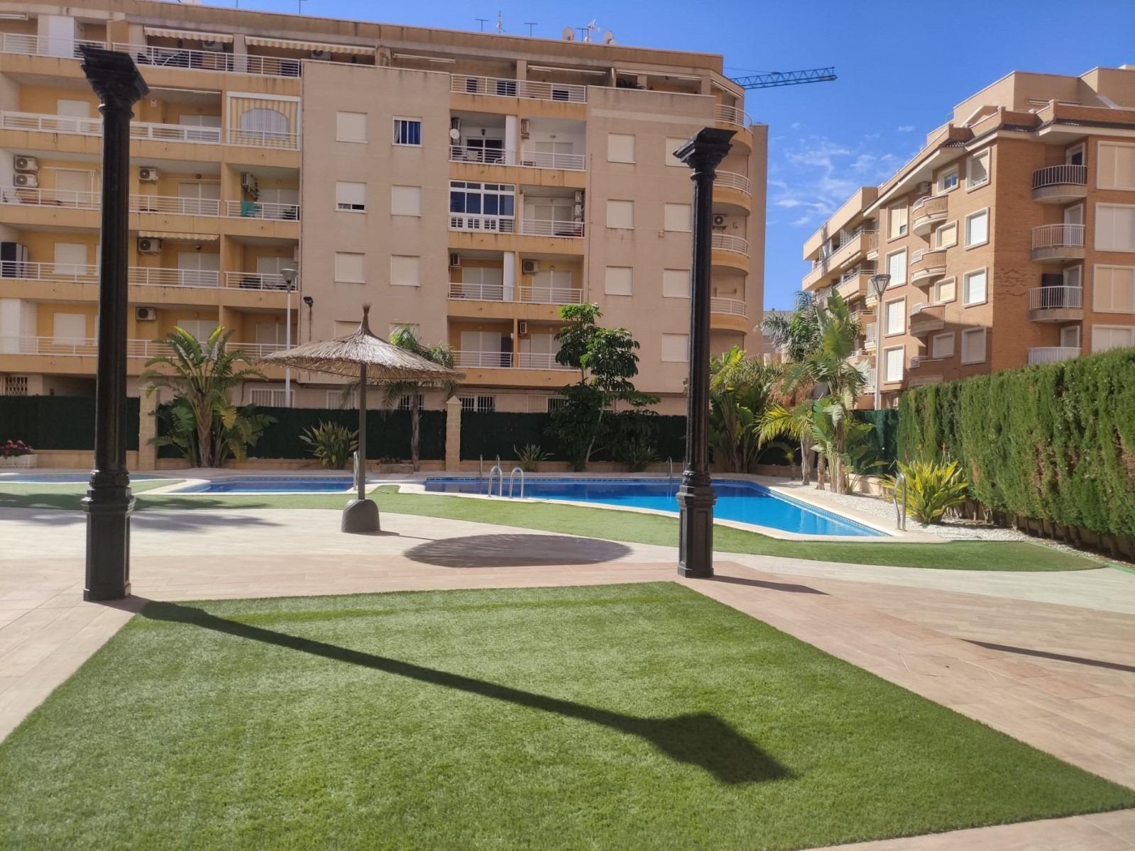 16-72 Ático duplex con vistas al mar en Torrevieja.