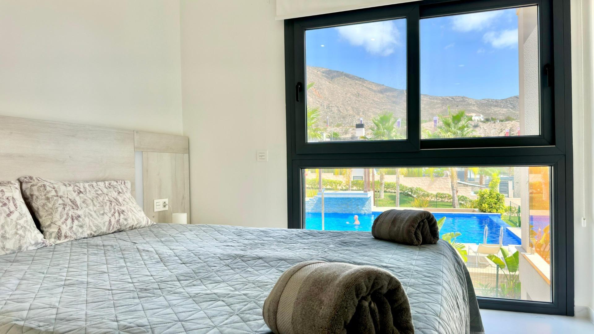 Penthouse met solarium en jacuzzi in de Alegria Village urbanisatie