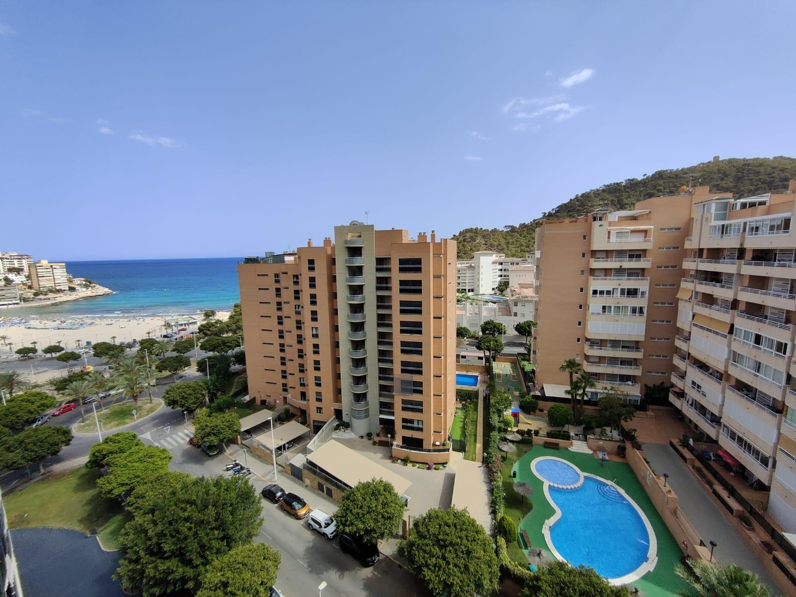 ESPECTACULAR APARTAMENTO DUPLEX EN LA CALA DE VILLAJOYOSA A 300M DE LA PLAYA