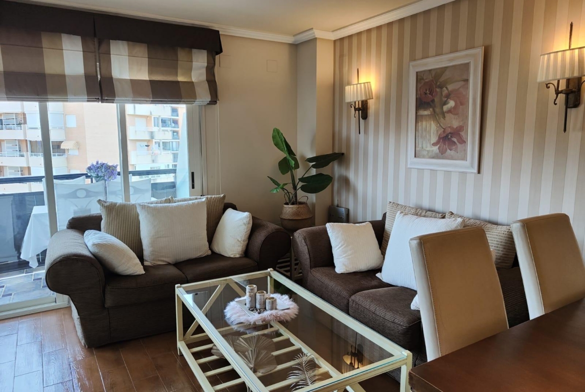 ESPECTACULAR APARTAMENTO DUPLEX EN LA CALA DE VILLAJOYOSA A 300M DE LA PLAYA