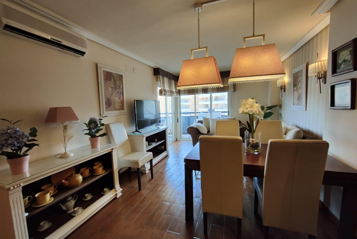 ESPECTACULAR APARTAMENTO DUPLEX EN LA CALA DE VILLAJOYOSA A 300M DE LA PLAYA